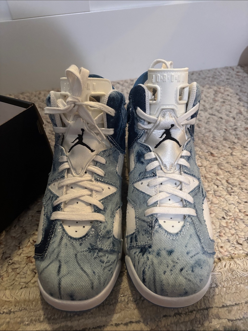 air Jordan 6 Retro (GS) Denim-Style Blue and White Sneakers - Picture 3 of 6